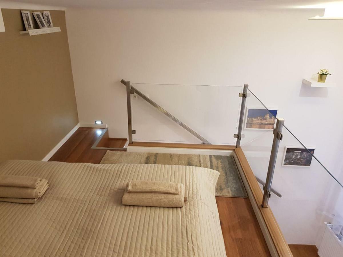 Renaissance Studio Apartment Budapest Eksteriør bilde